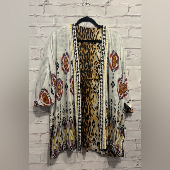 Chico’s new reversible kimono size small/medium - Picture 2 of 5